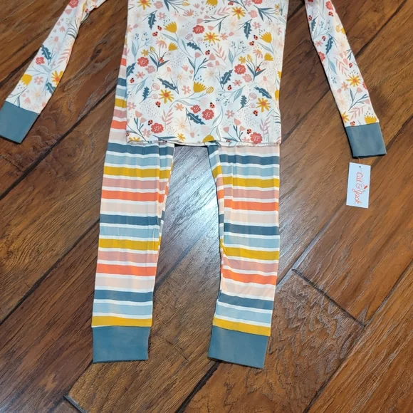 Cat & Jack pajamas - Picture 2 of 6